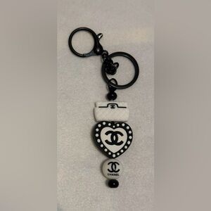 Black and White Key Holder - NEW